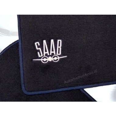 SAAB in hoogwaardig velours met logo (3)